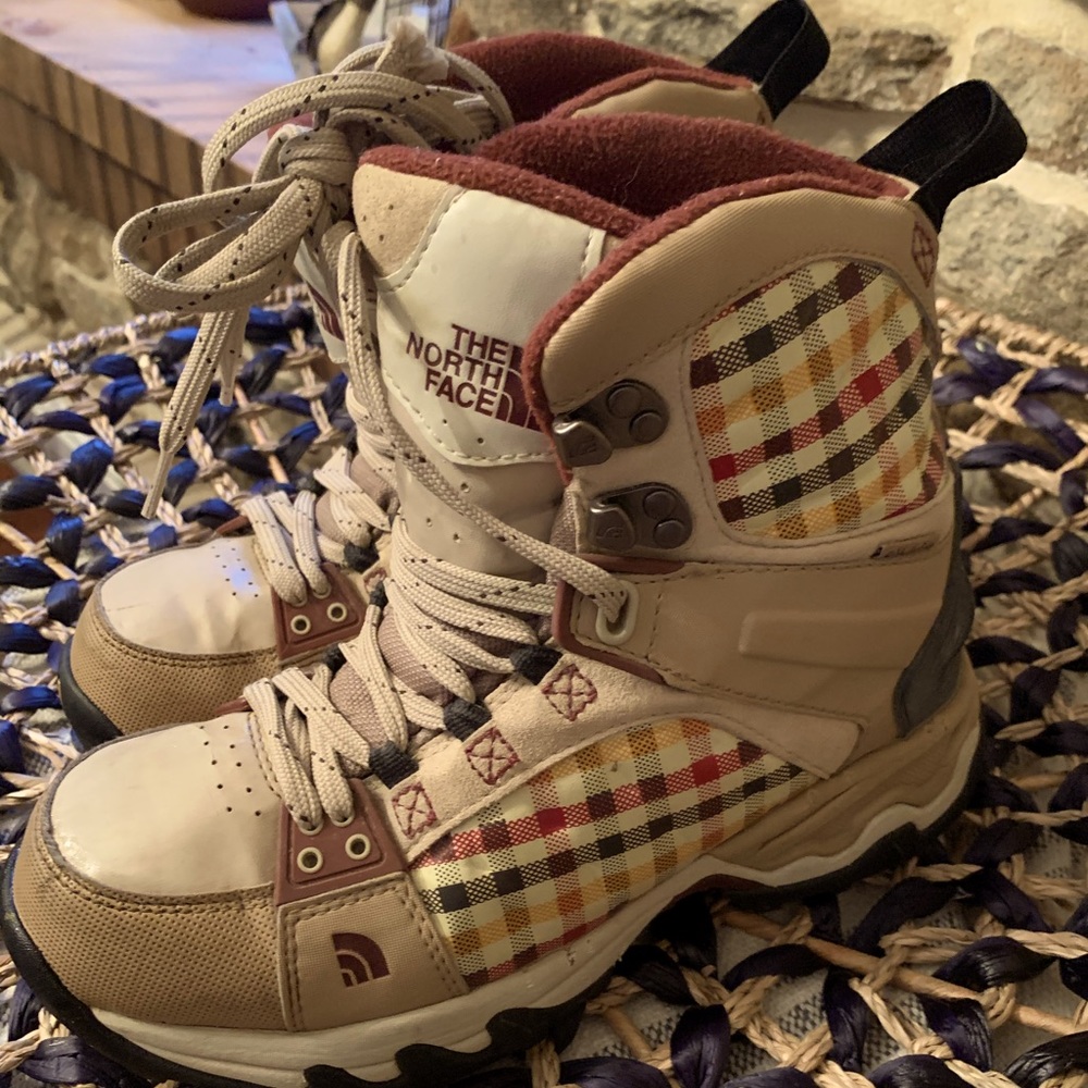 North face snow boots